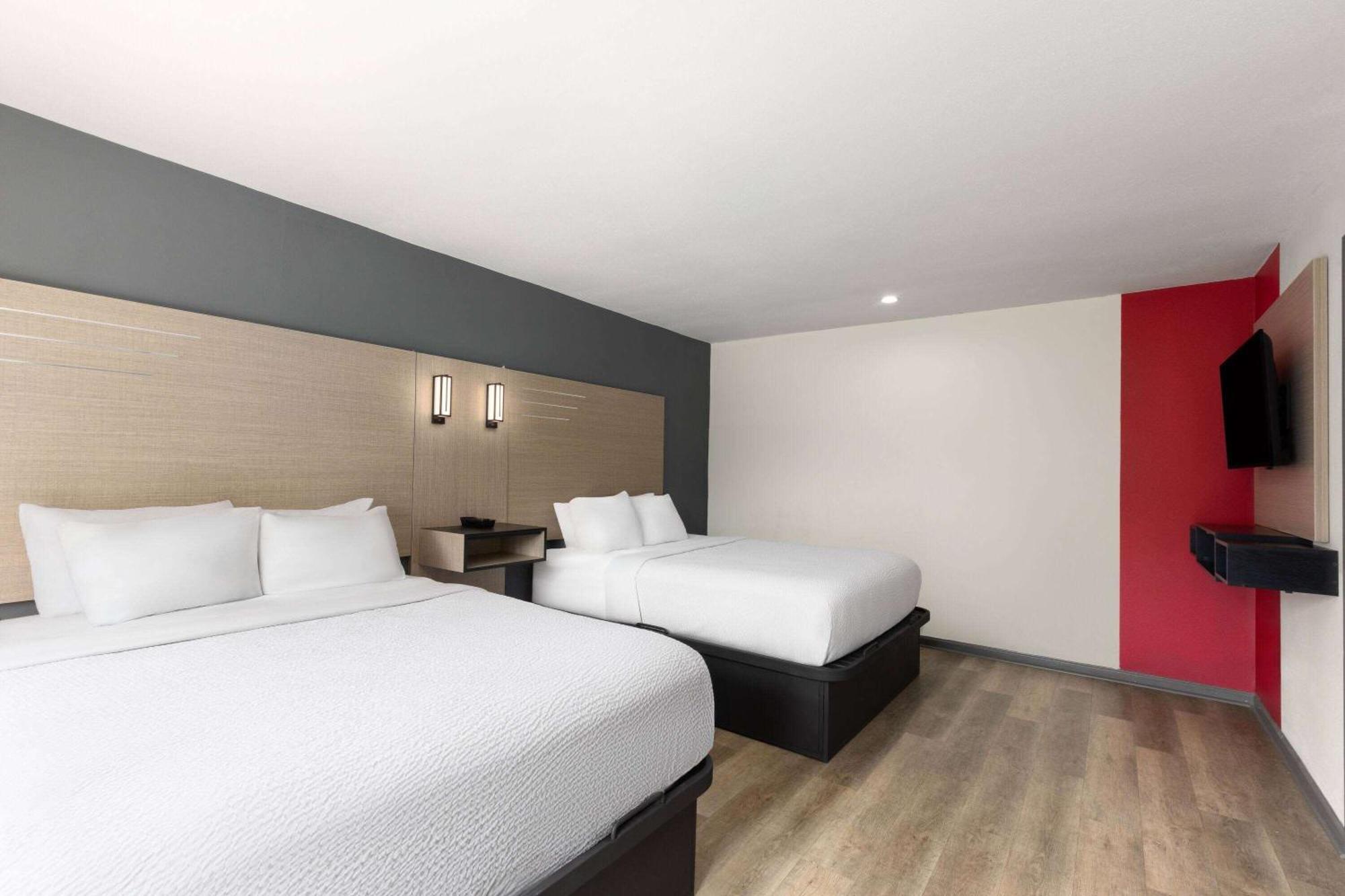 Ramada By Wyndham Studio Suites Dothan Bagian luar foto